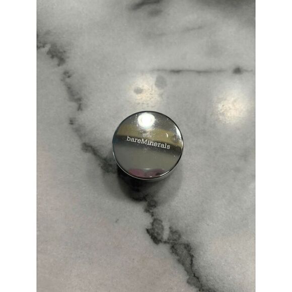 BareMinerals Loose Powder Eye Color in Queen Phyllis - Picture 1 of 3